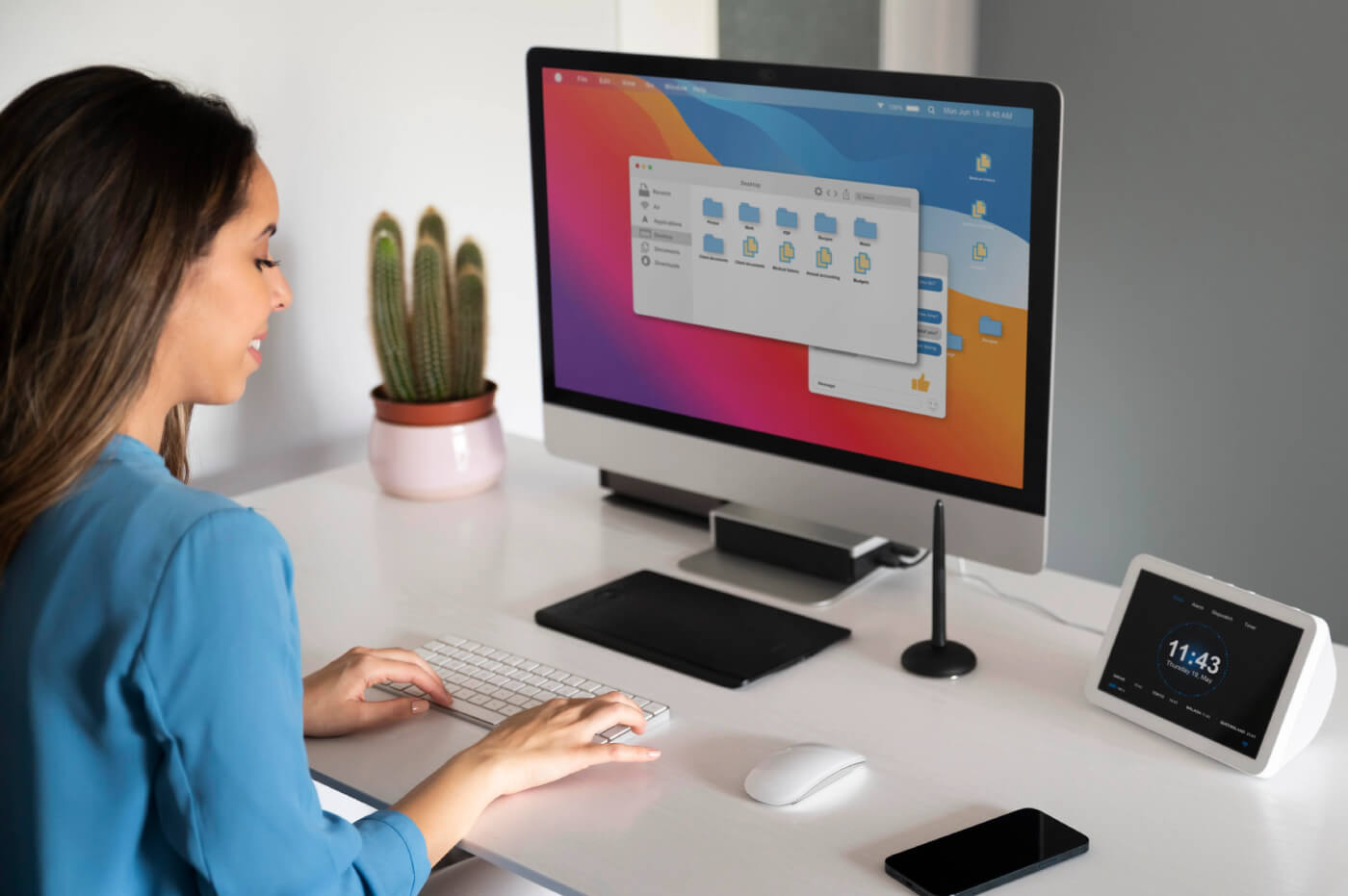 woman-typing-keyboard